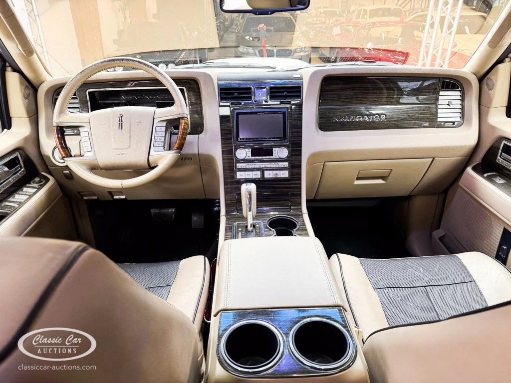 Hoofdafbeelding Lincoln Navigator