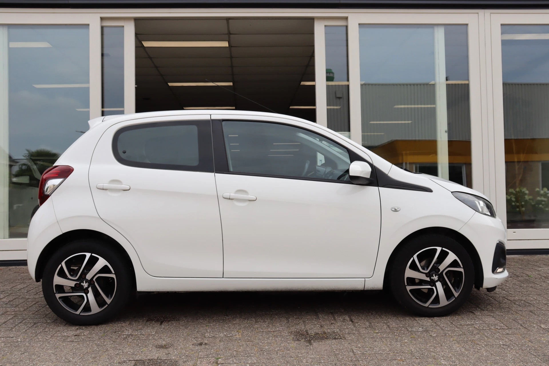 Hoofdafbeelding Peugeot 108