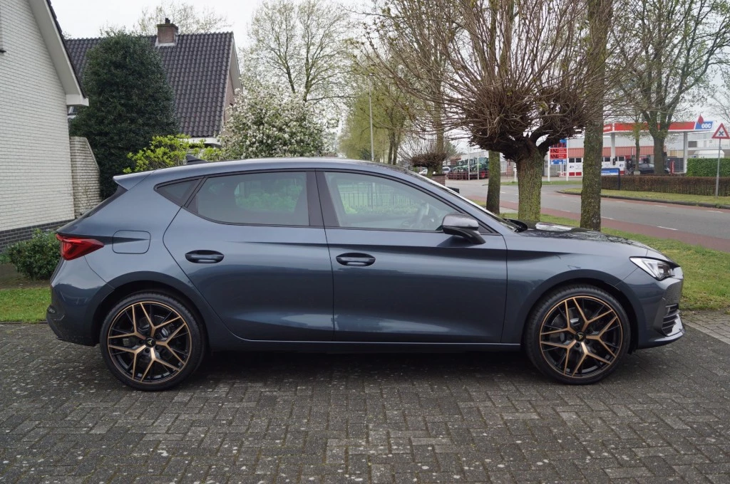 Hoofdafbeelding CUPRA Leon