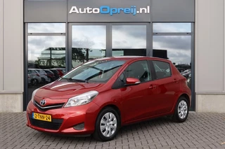 Toyota Yaris 1.3 VVT-i Aspiration 99pk Clima, Cruise, achteruitkijk camera, Trekhaak afnb.