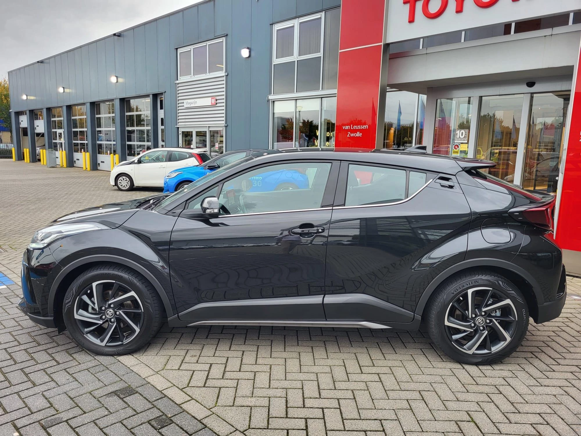 Hoofdafbeelding Toyota C-HR