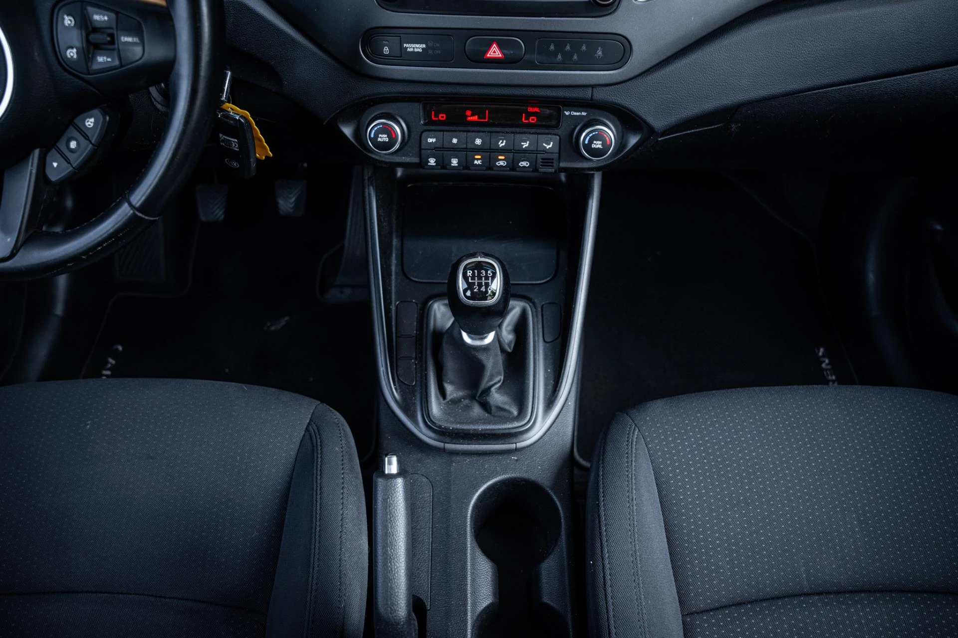 Hoofdafbeelding Kia Carens
