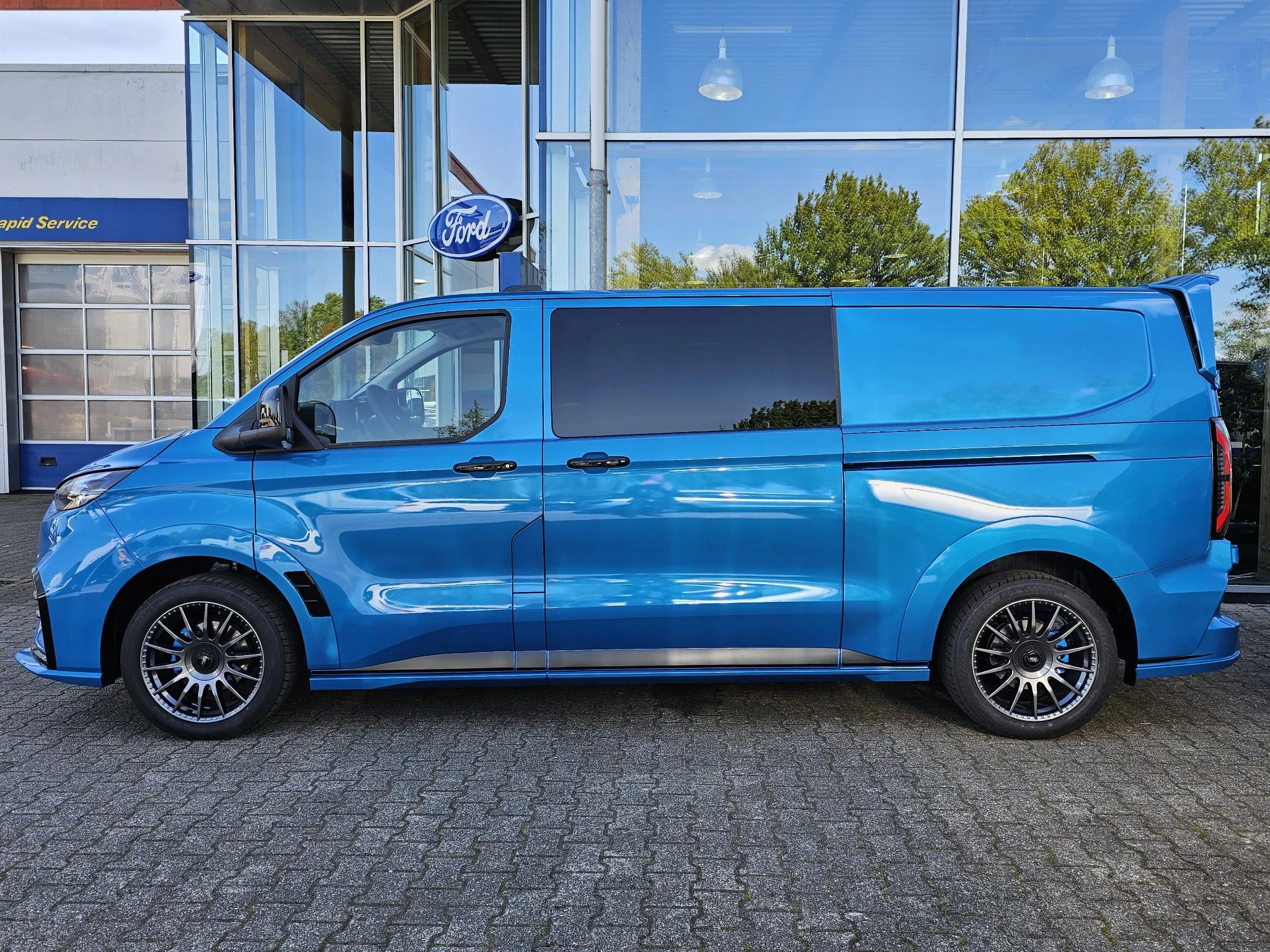 Hoofdafbeelding Ford E-Transit Custom