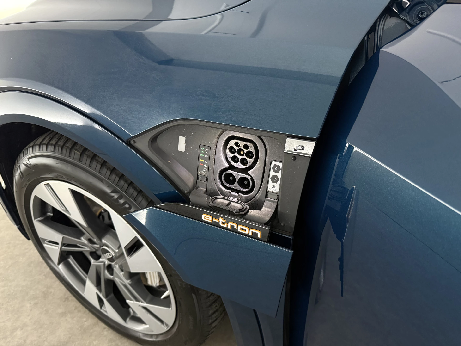 Hoofdafbeelding Audi e-tron
