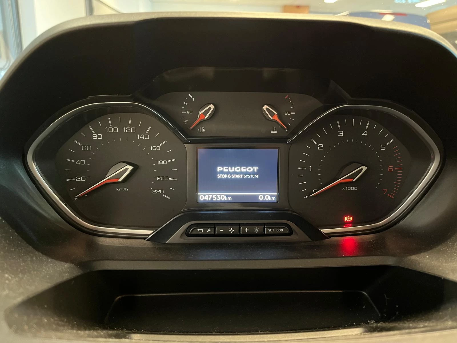 Hoofdafbeelding Peugeot Rifter