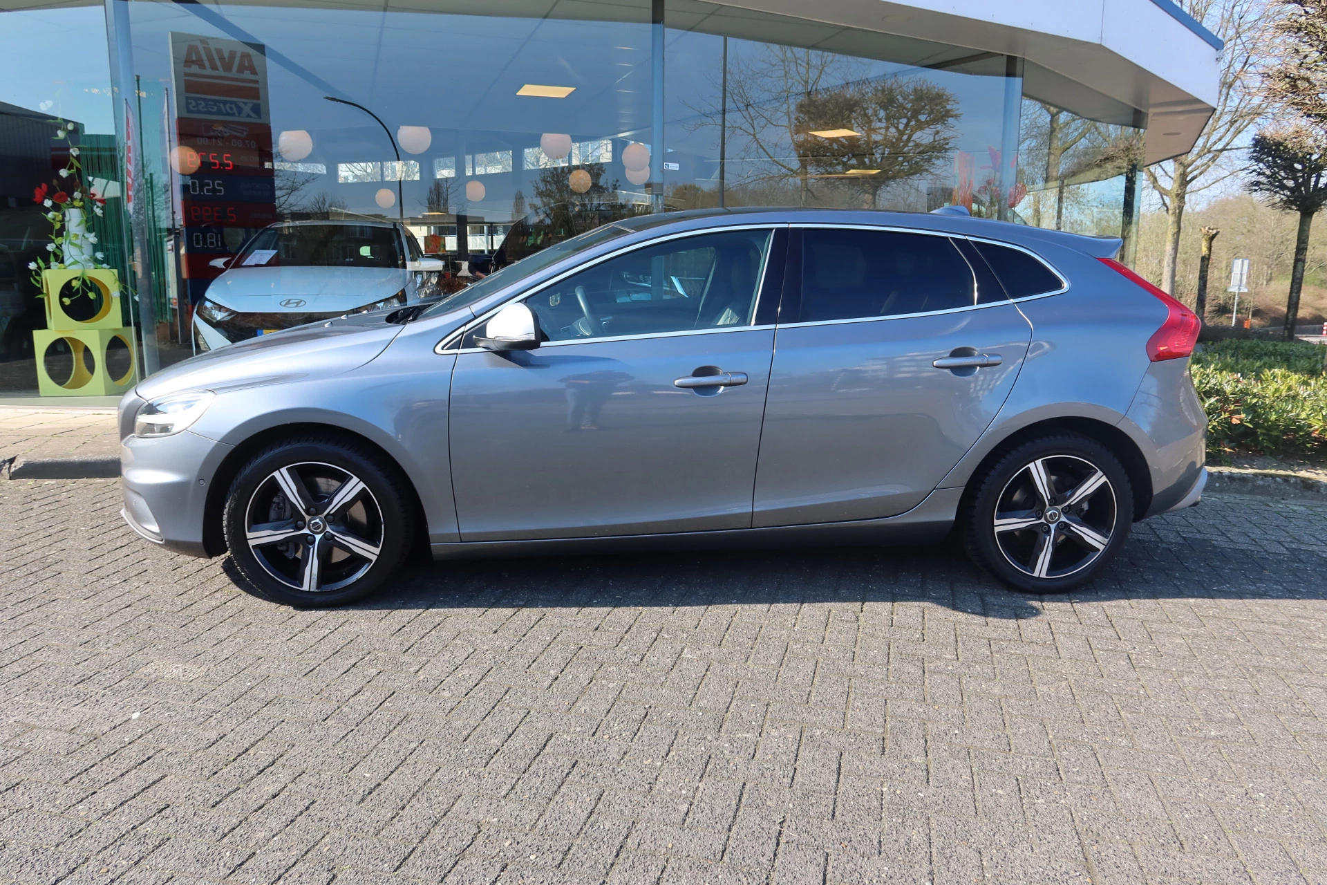 Hoofdafbeelding Volvo V40