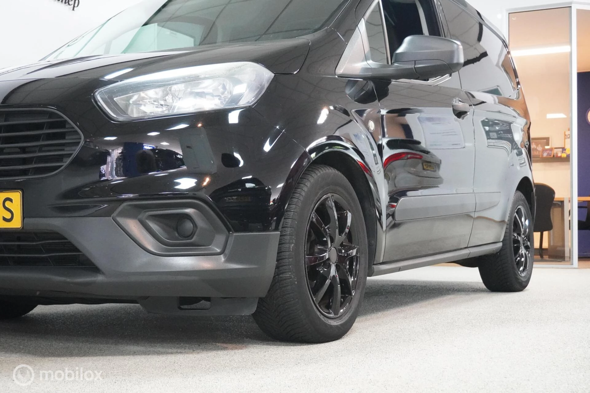 Hoofdafbeelding Ford Transit Courier