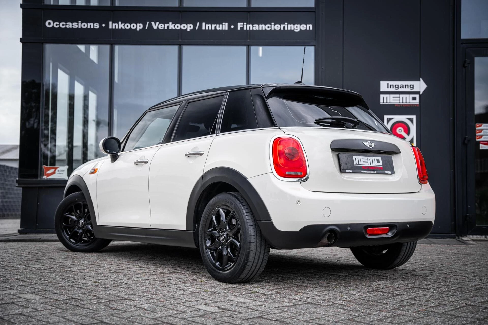 Hoofdafbeelding MINI One