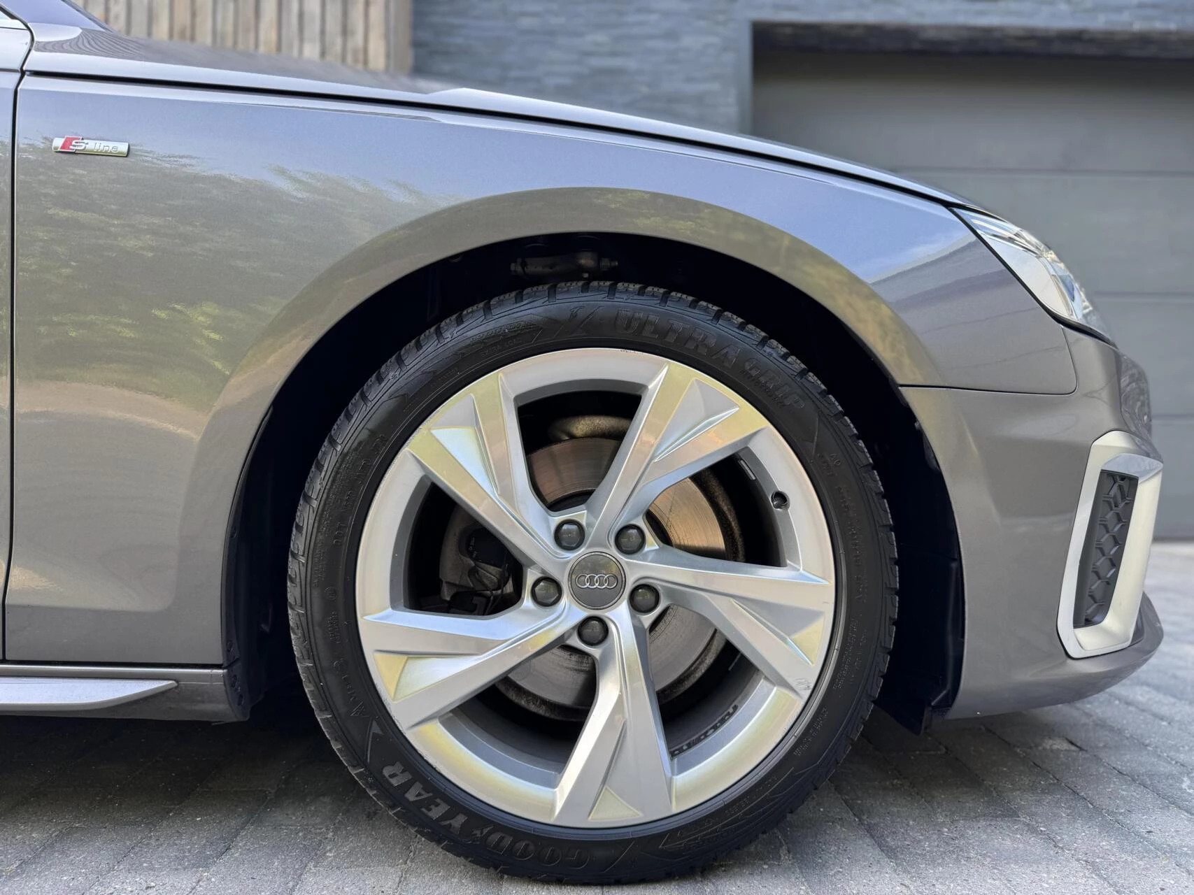 Hoofdafbeelding Audi A4