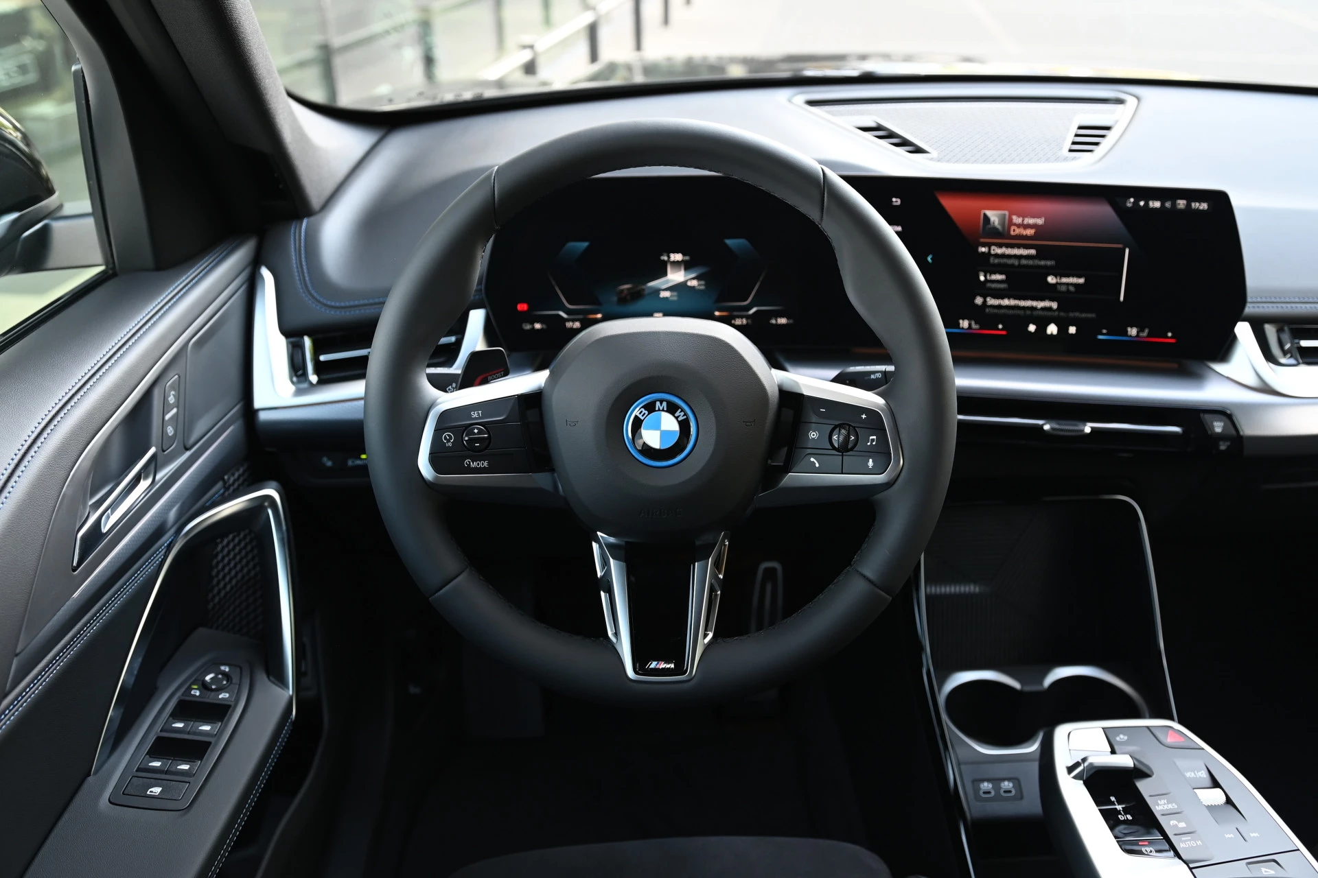 Hoofdafbeelding BMW iX1