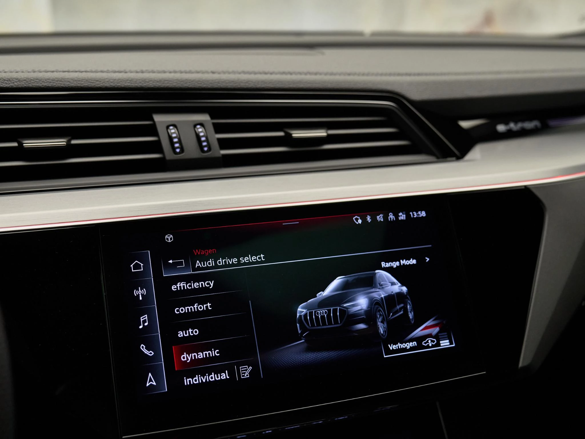 Hoofdafbeelding Audi Q8 Sportback e-tron