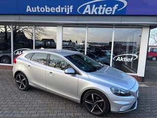Hoofdafbeelding Volvo V40 Volvo V40 2.0 T3 SUMMUM