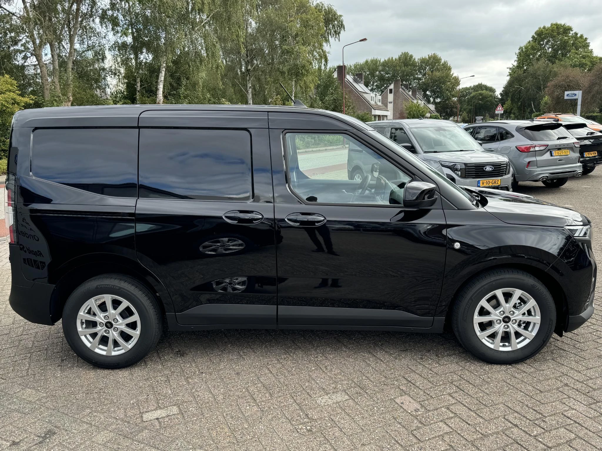 Hoofdafbeelding Ford Transit Courier