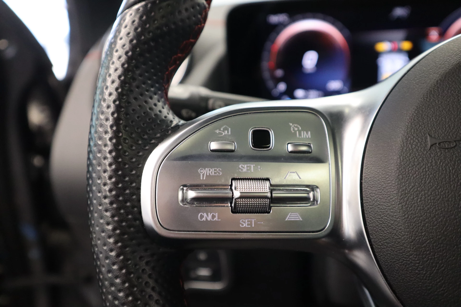 Hoofdafbeelding Mercedes-Benz EQA