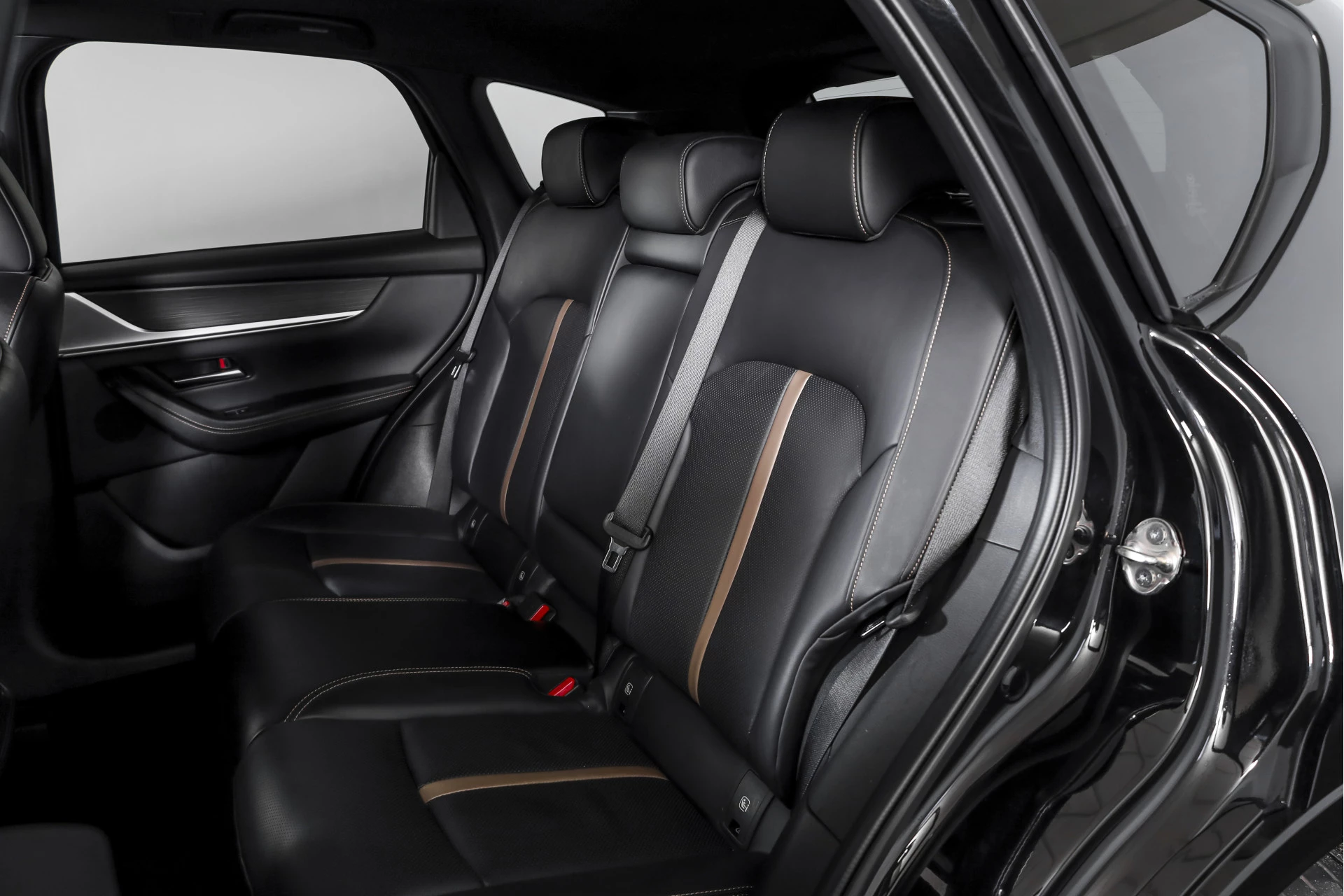 Hoofdafbeelding Mazda CX-60