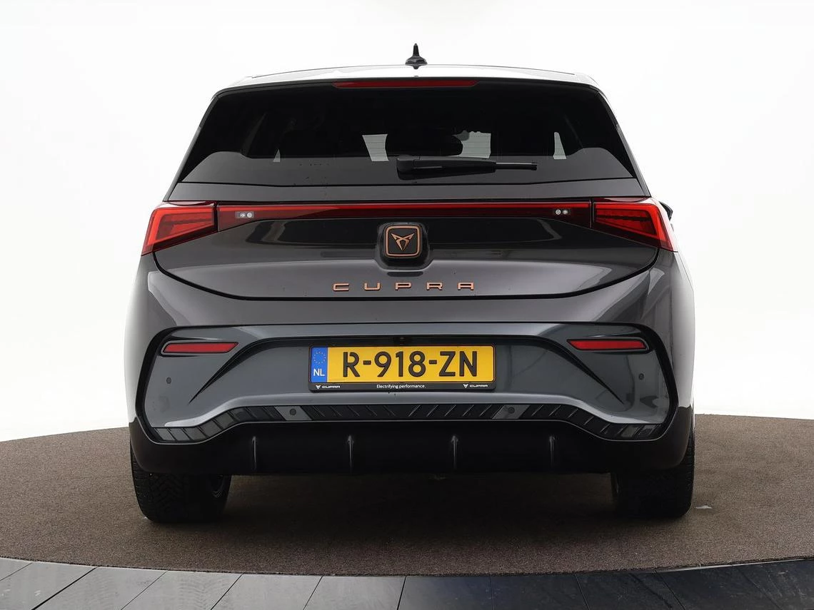 Hoofdafbeelding CUPRA Born