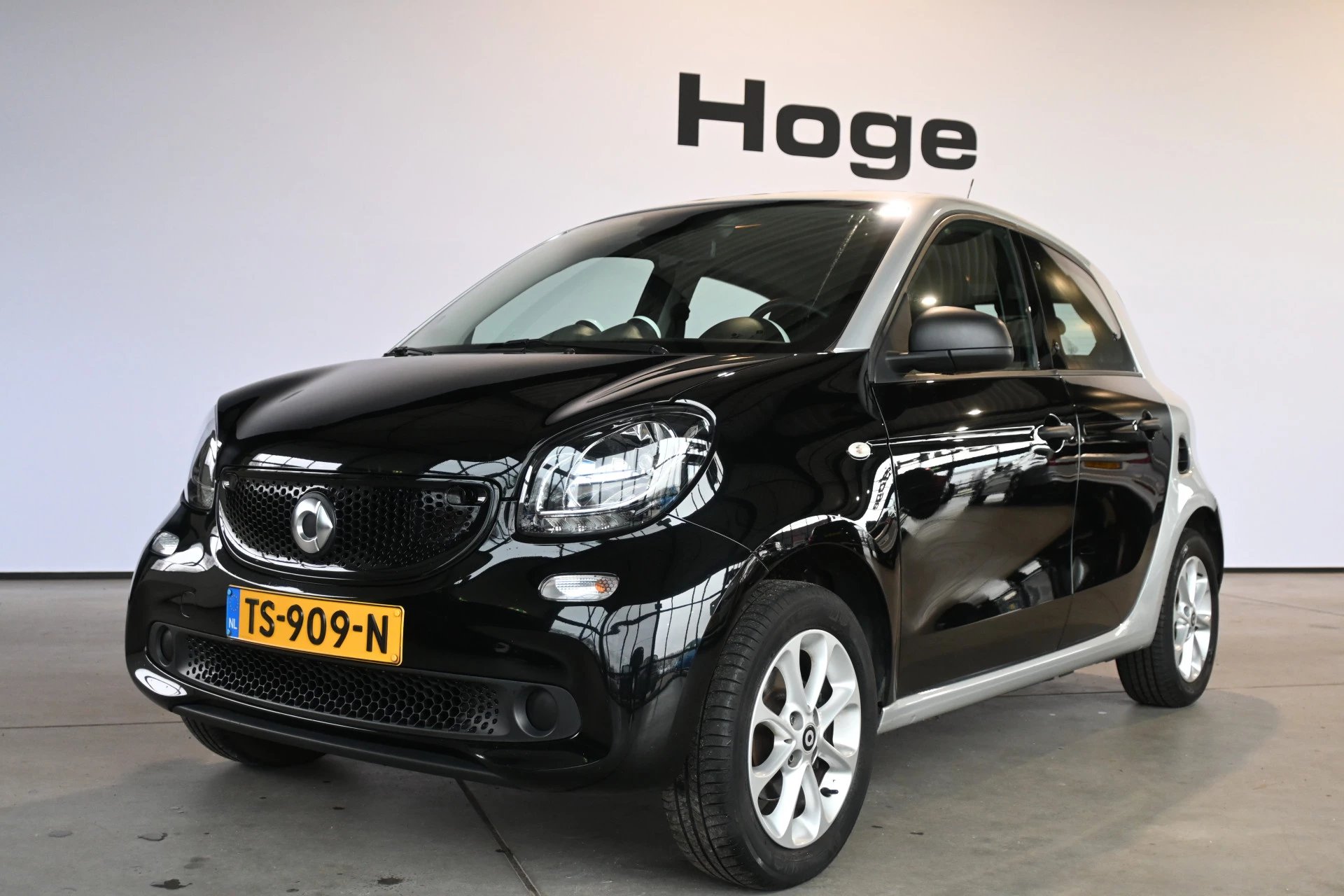 Hoofdafbeelding Smart Forfour