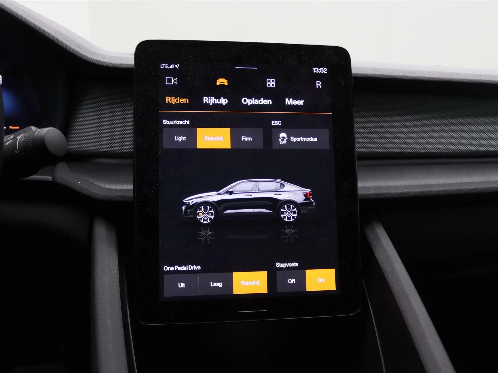 Hoofdafbeelding Polestar 2