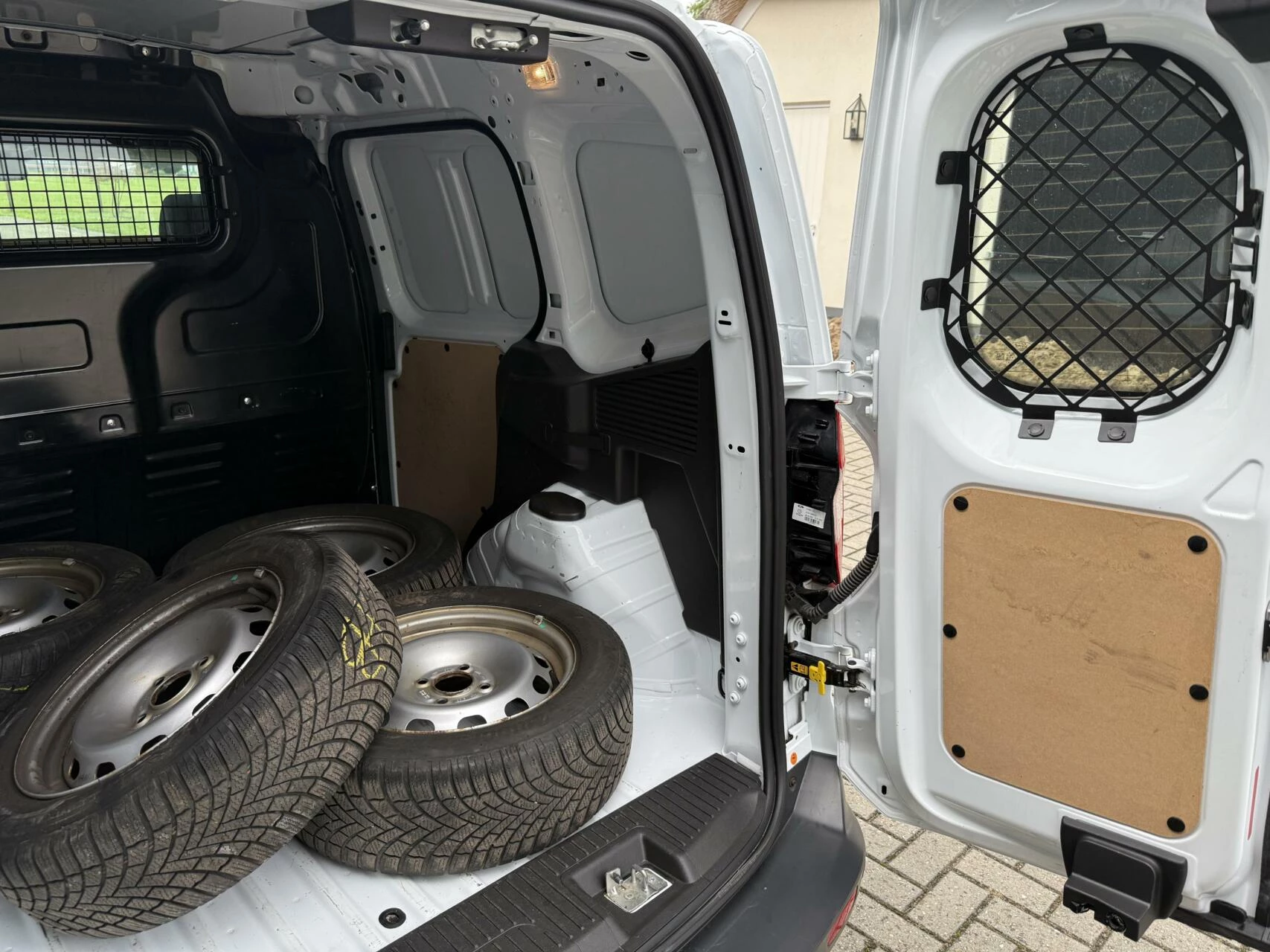 Hoofdafbeelding Ford Transit Courier