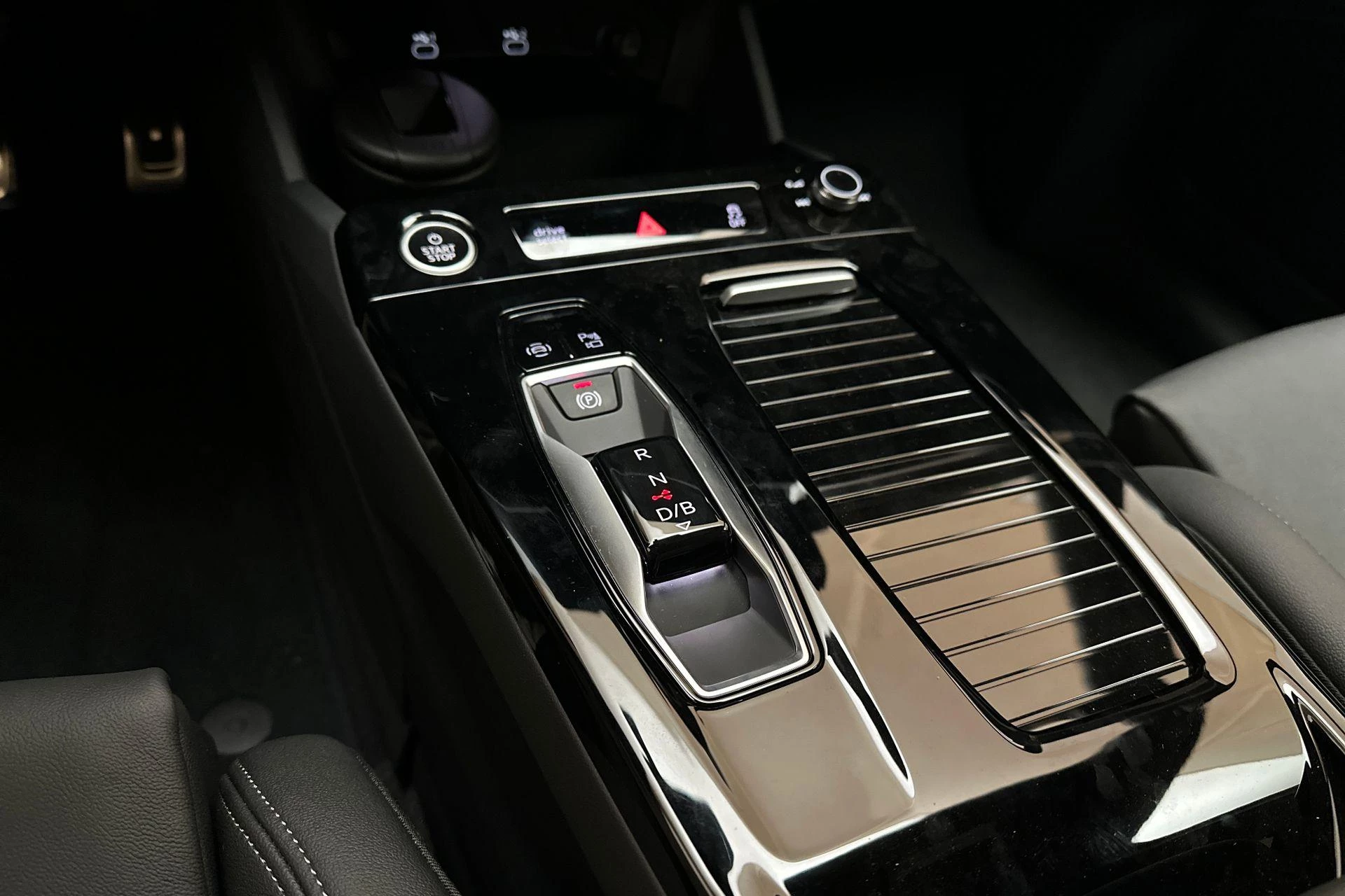 Hoofdafbeelding Audi Q6 e-tron