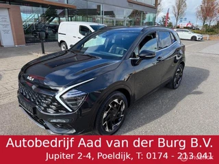 Sportage 1.6 T PHEV 265pk 4WD  GT Line,  65 km Volledig elektr. Trekhaak afneembaar , GT Line uitvoering  19 inch Velgen , Priveglas, Stoel elektr. verstelbaar ,  Stoel & Stuur verwarming ,