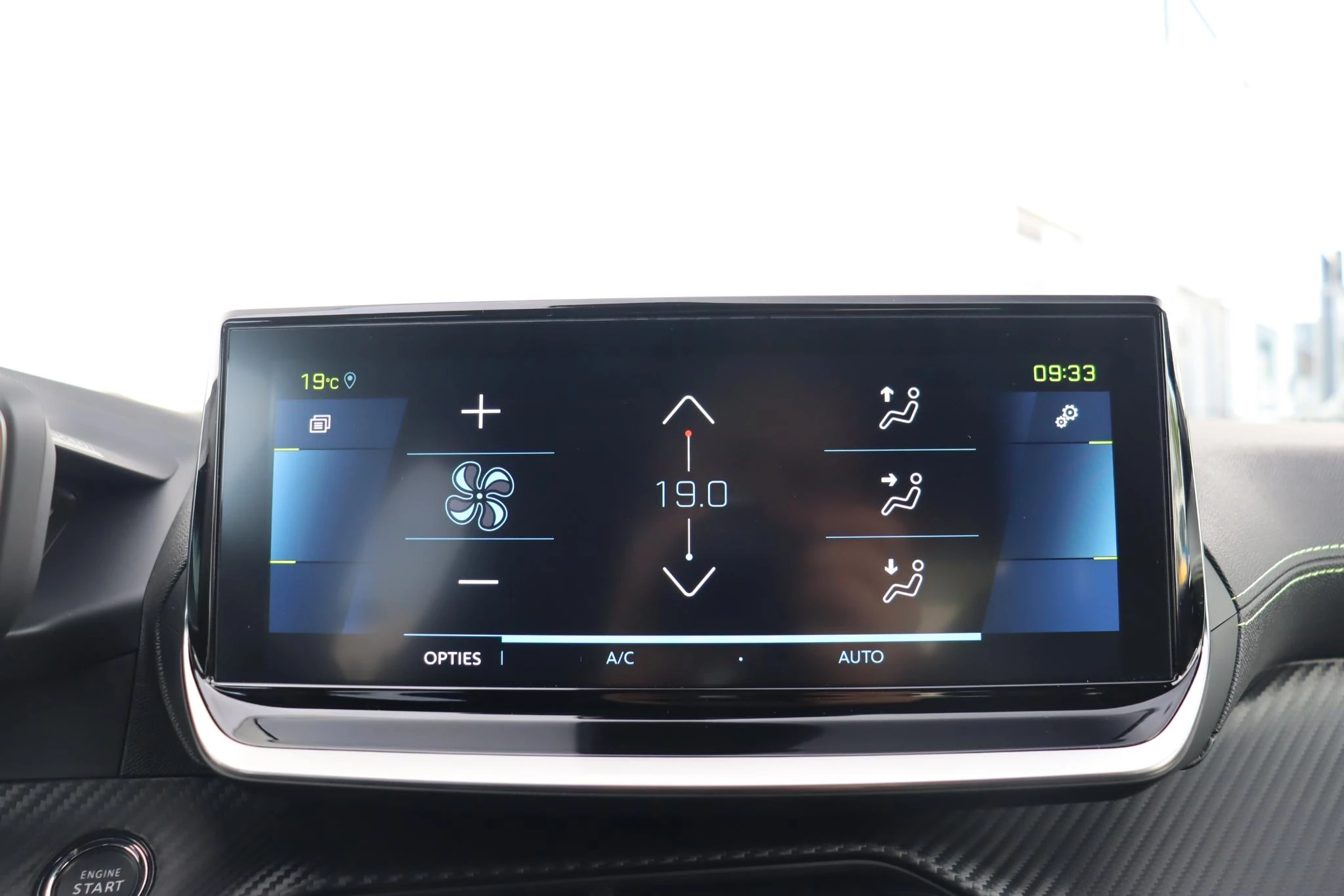Hoofdafbeelding Peugeot e-208