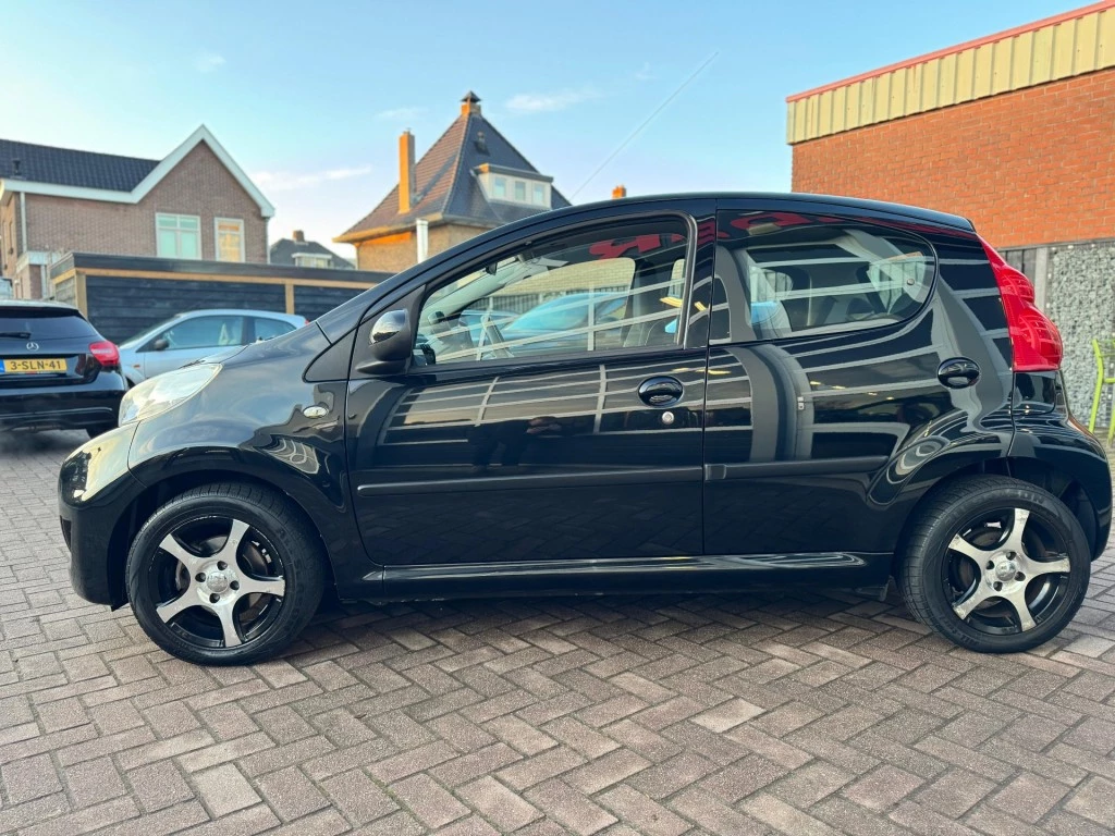 Hoofdafbeelding Peugeot 107