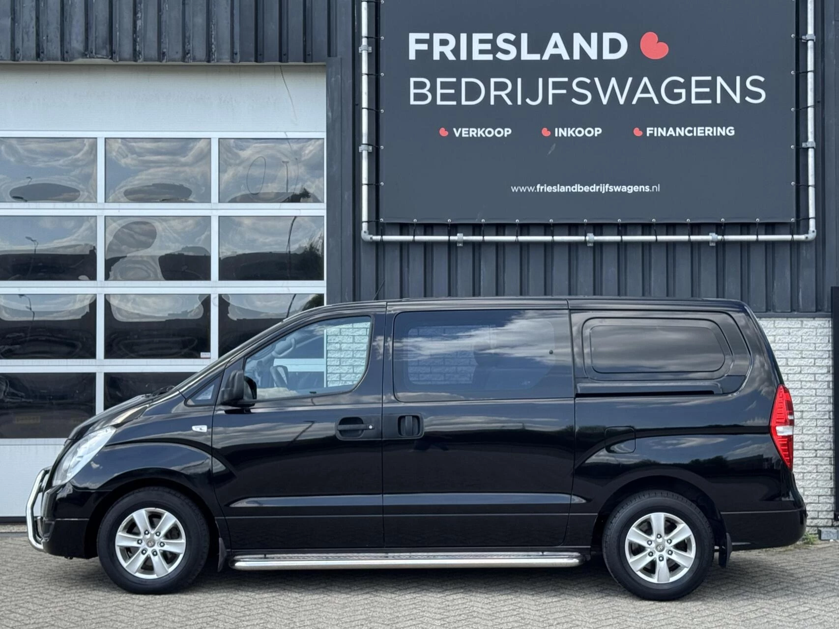 Hoofdafbeelding Hyundai H300
