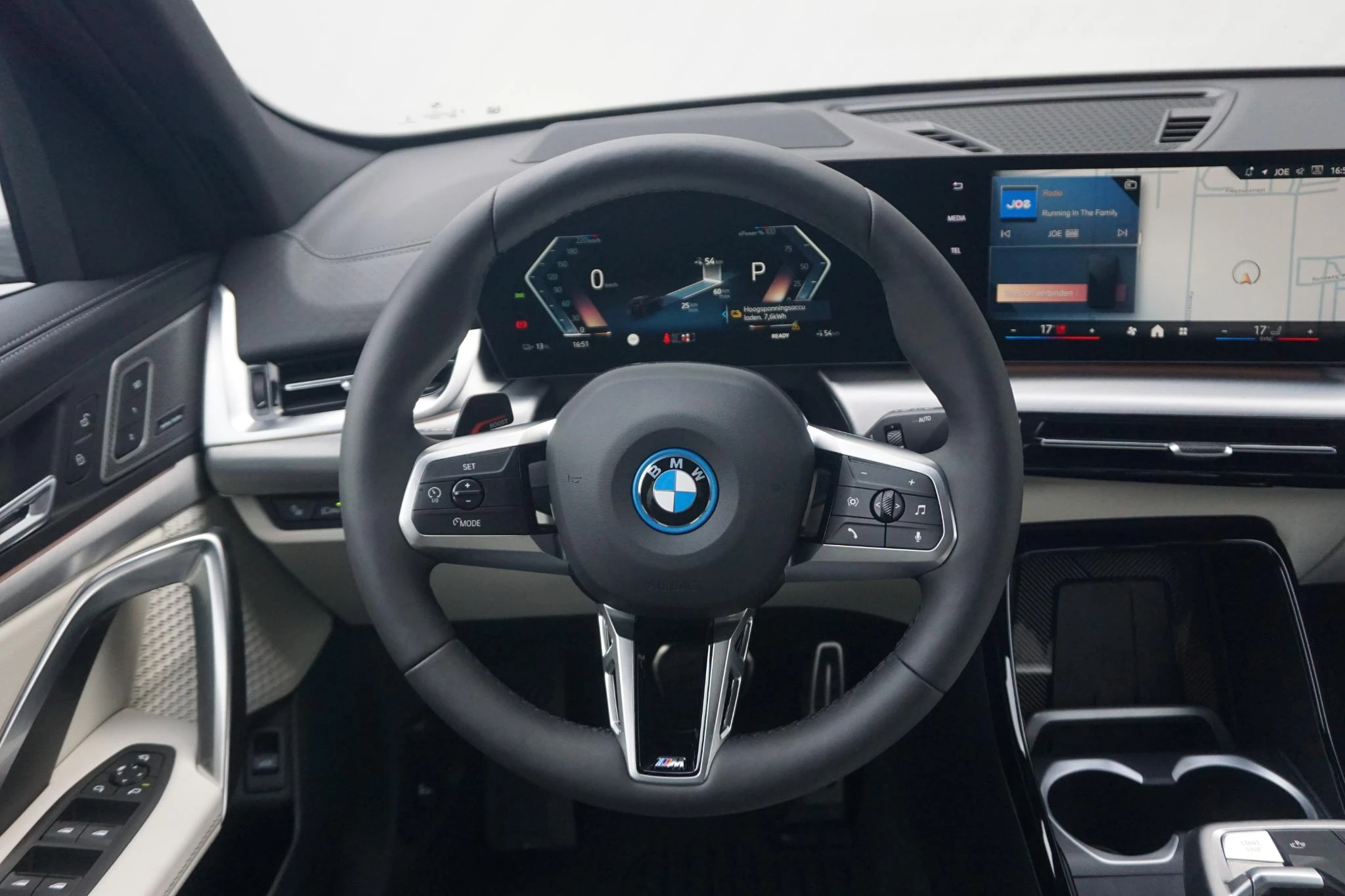 Hoofdafbeelding BMW iX2