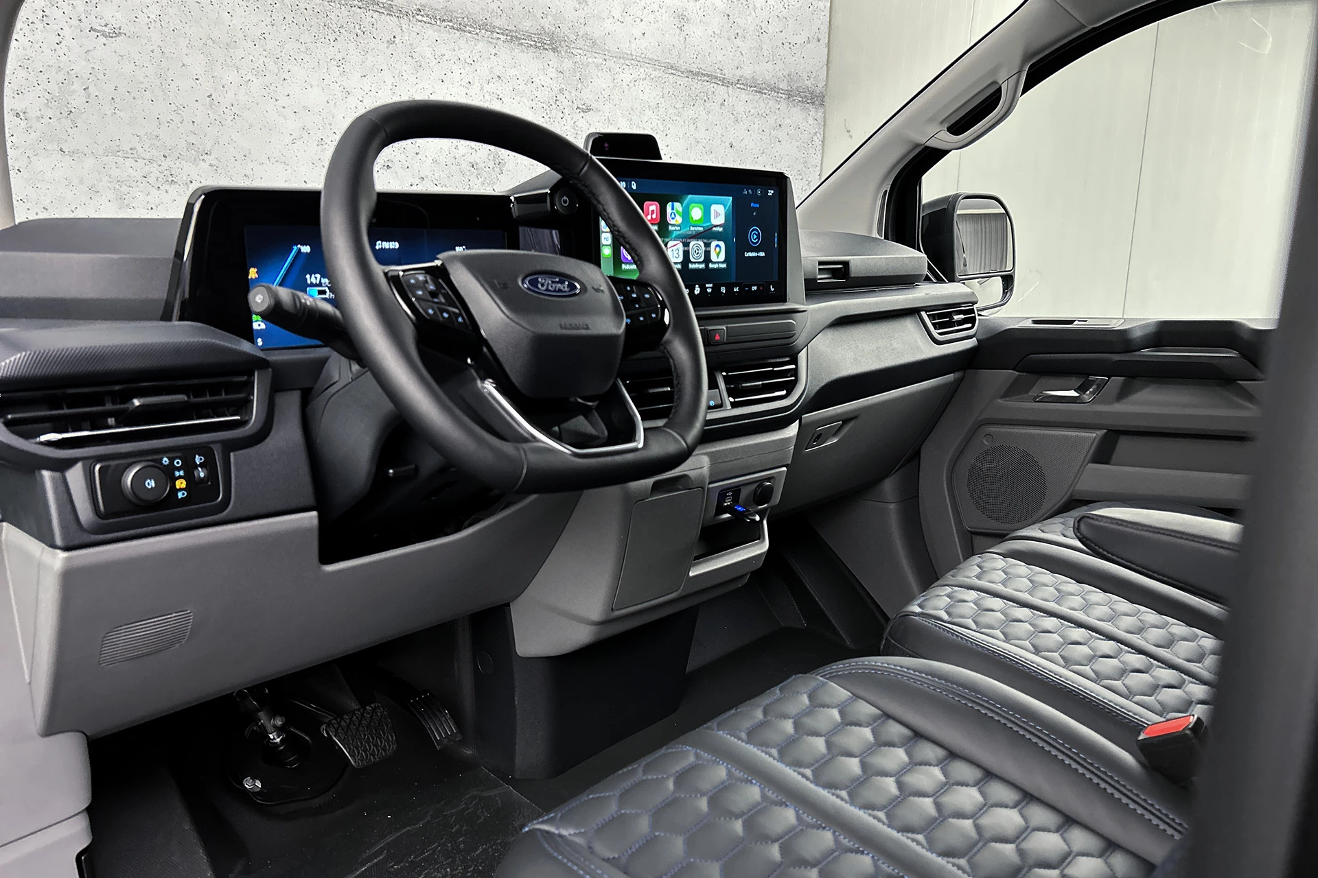Hoofdafbeelding Ford E-Custom