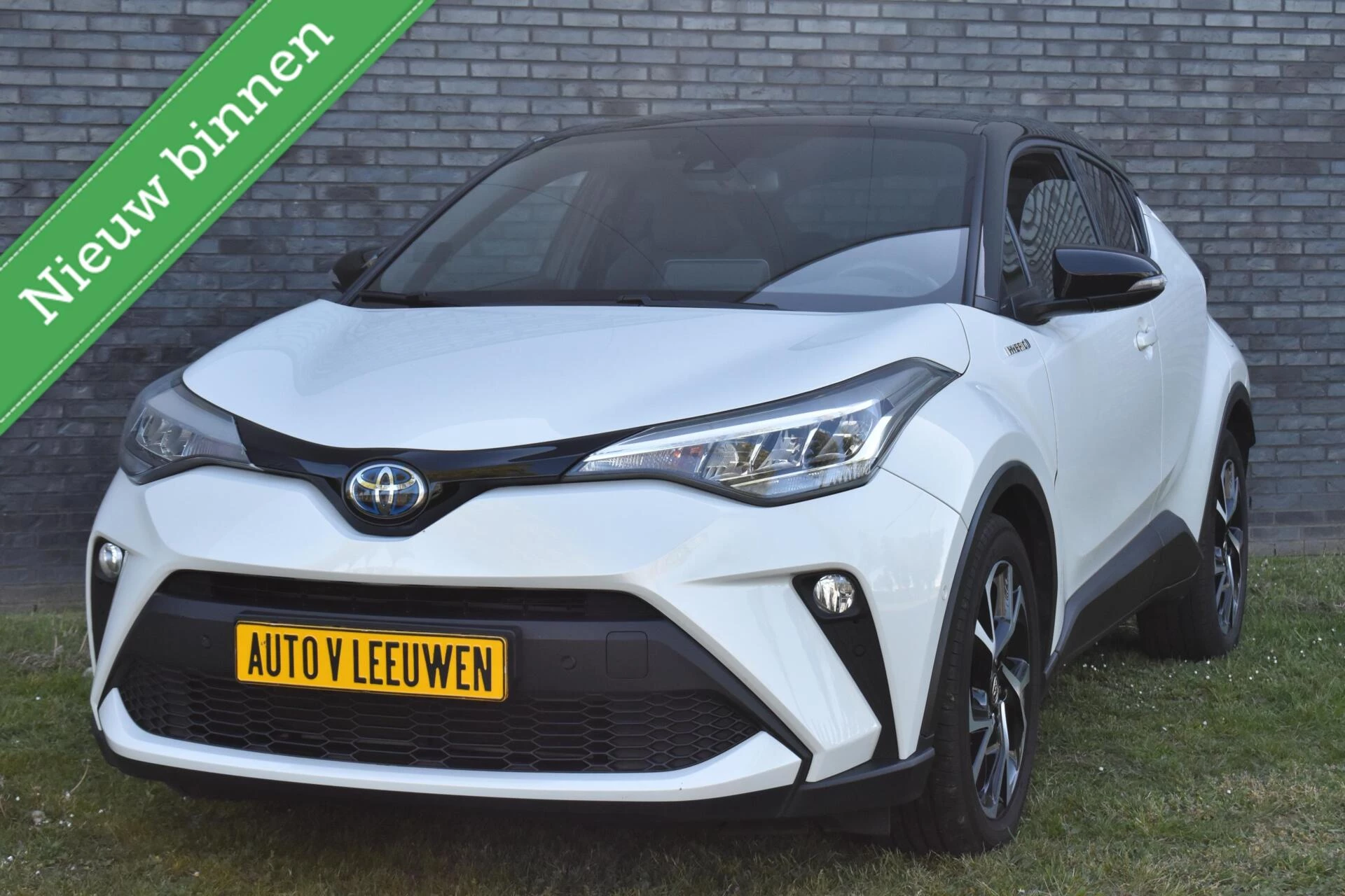 Hoofdafbeelding Toyota C-HR