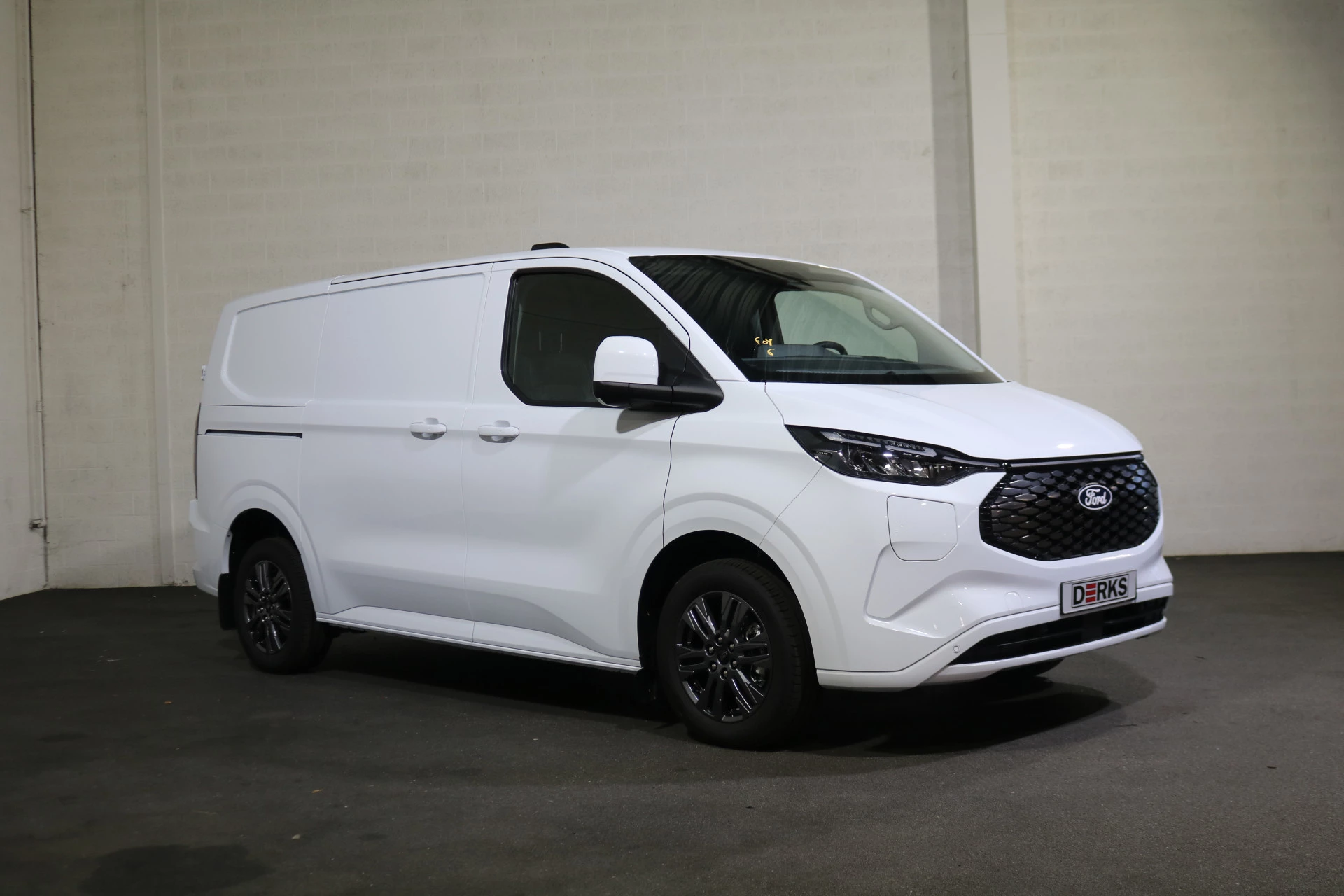 Hoofdafbeelding Ford E-Transit Custom