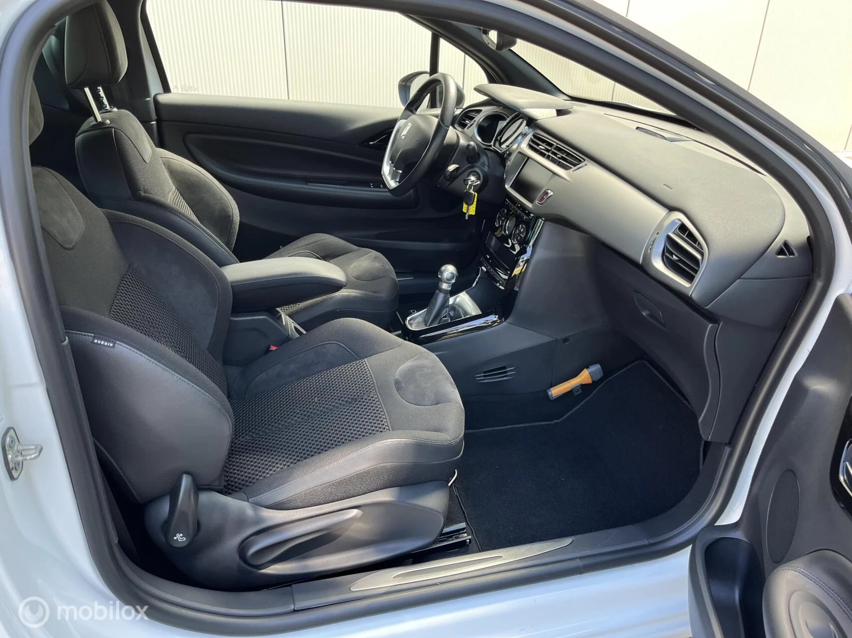 Hoofdafbeelding DS DS 3