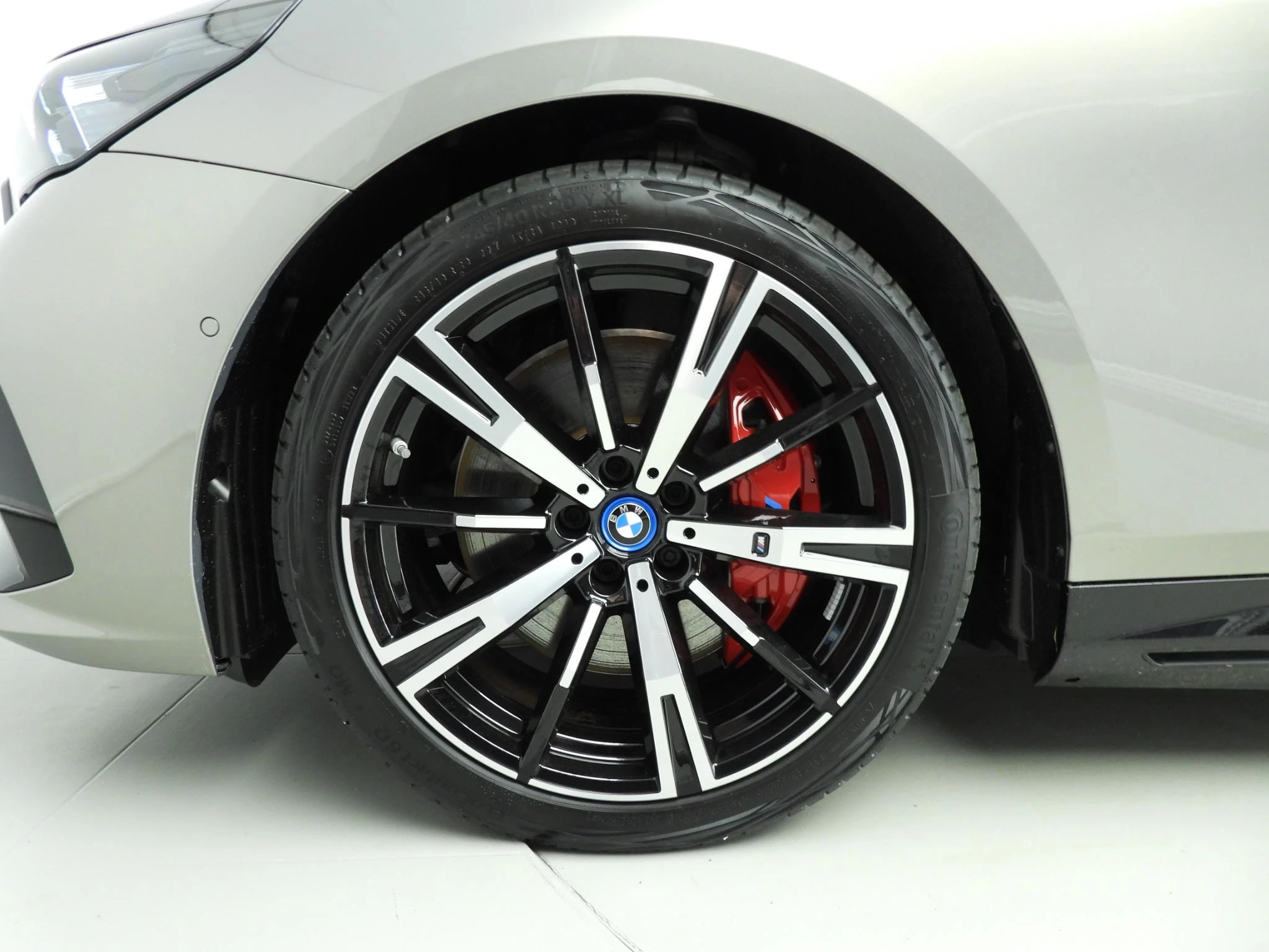 Hoofdafbeelding BMW i5