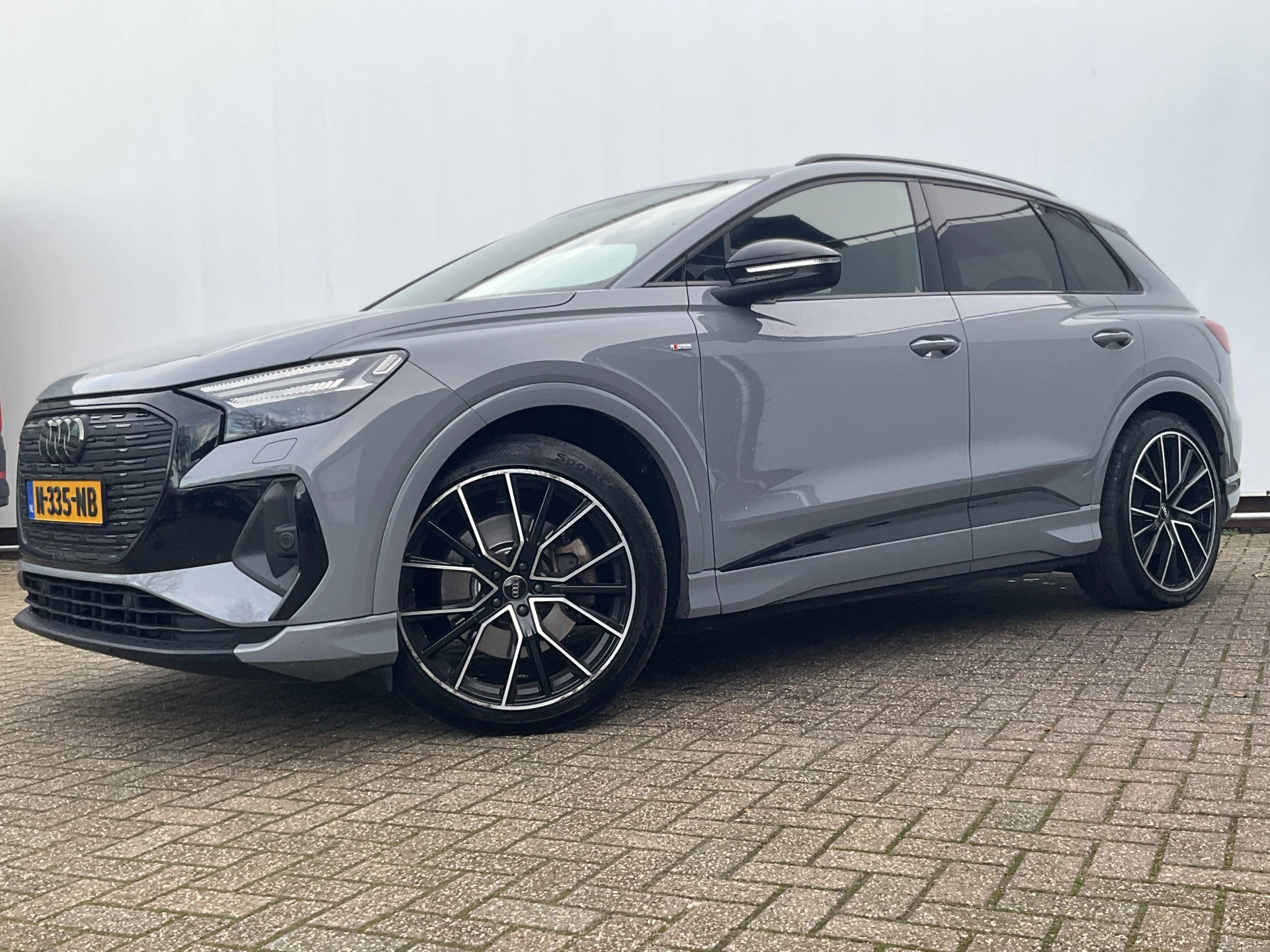 Hoofdafbeelding Audi Q4 e-tron