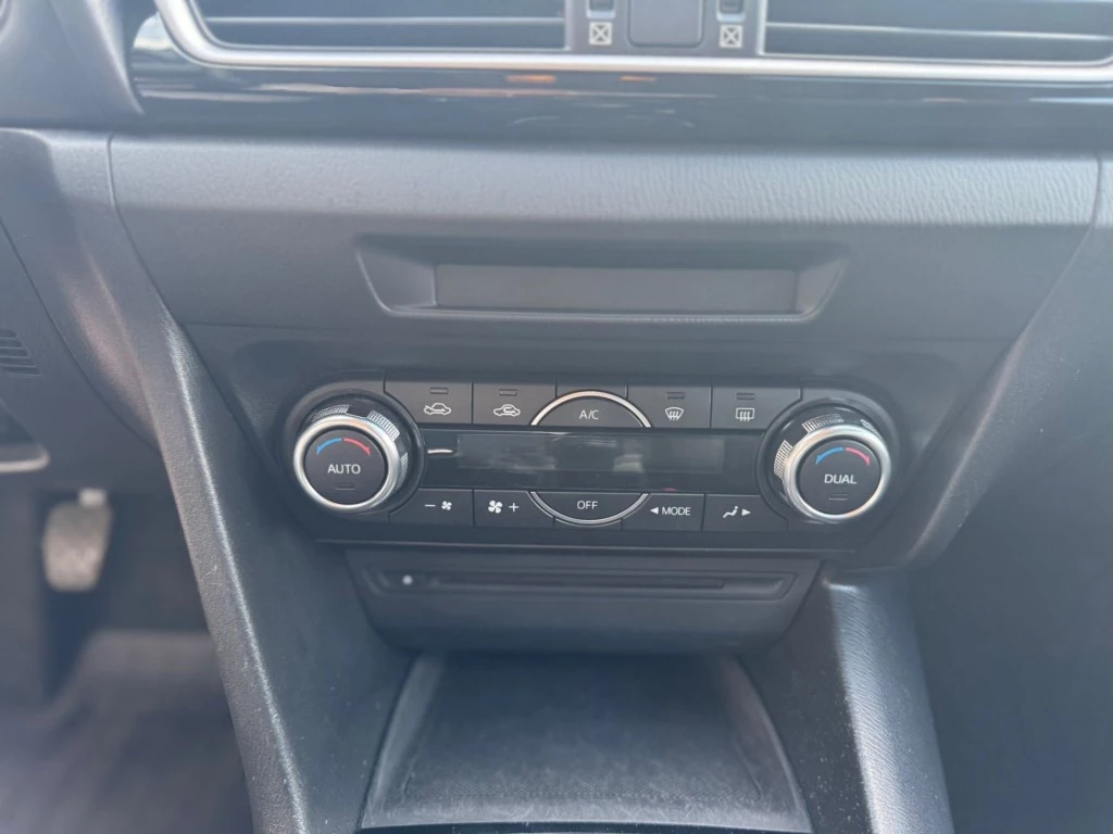 Hoofdafbeelding Mazda 3