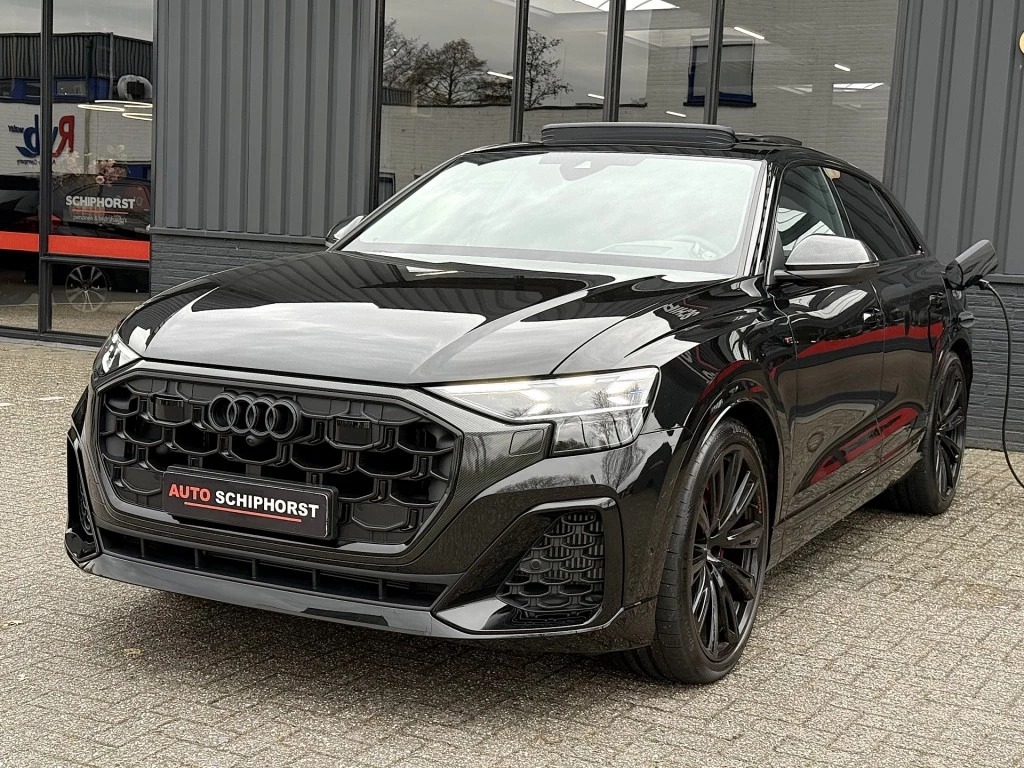 Hoofdafbeelding Audi Q8