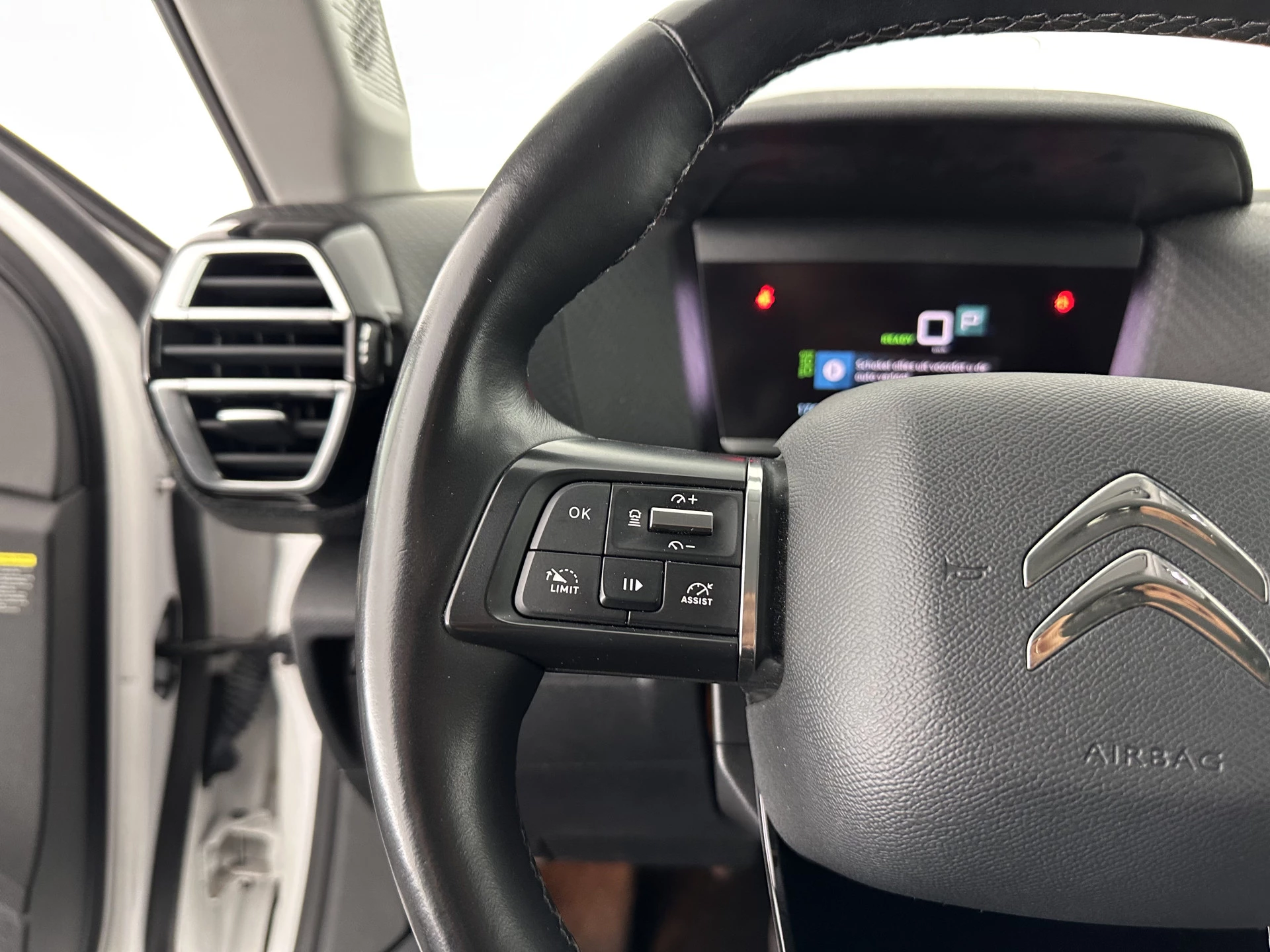 Hoofdafbeelding Citroën ë-C4