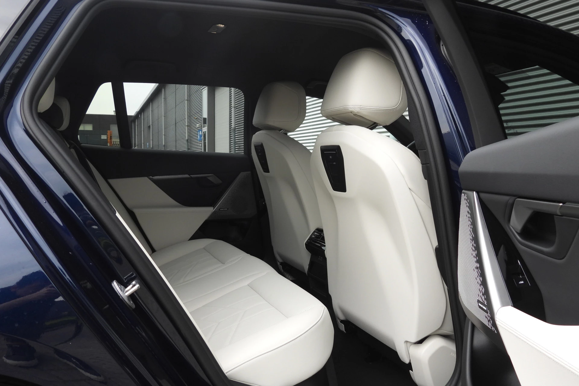 Hoofdafbeelding BMW i5