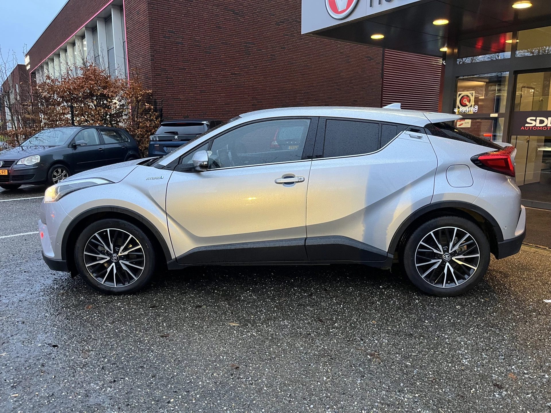 Hoofdafbeelding Toyota C-HR