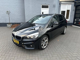 BMW 2-serie Active Tourer 220i | AUTOMAAT | NAVI | HEAD UP | KEYLESS |