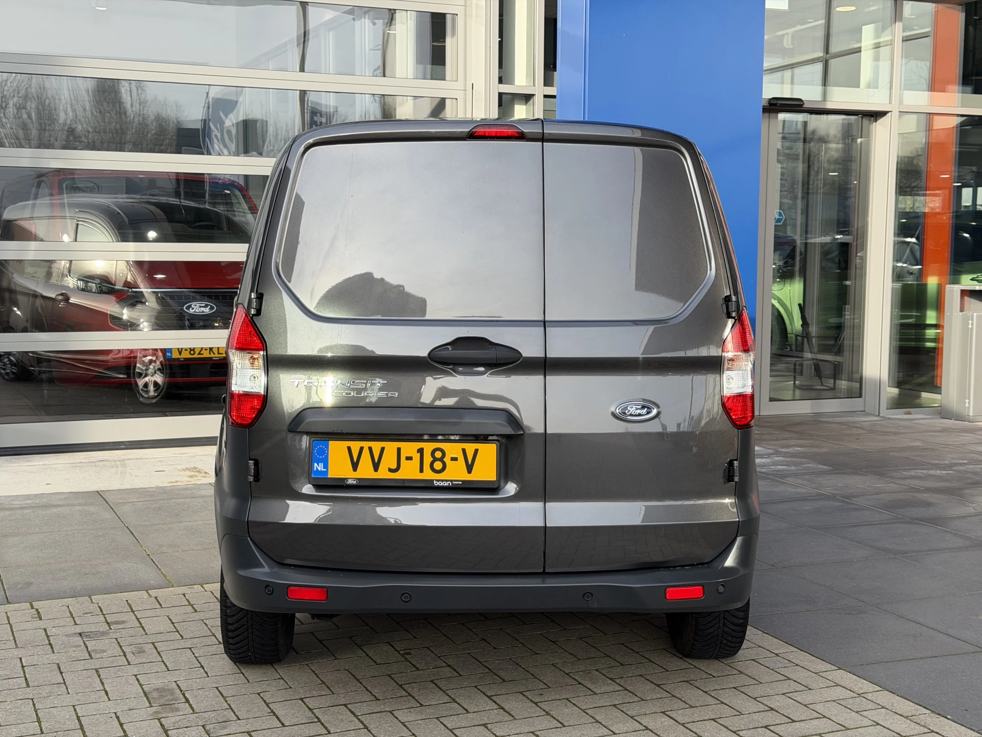 Hoofdafbeelding Ford Transit Courier