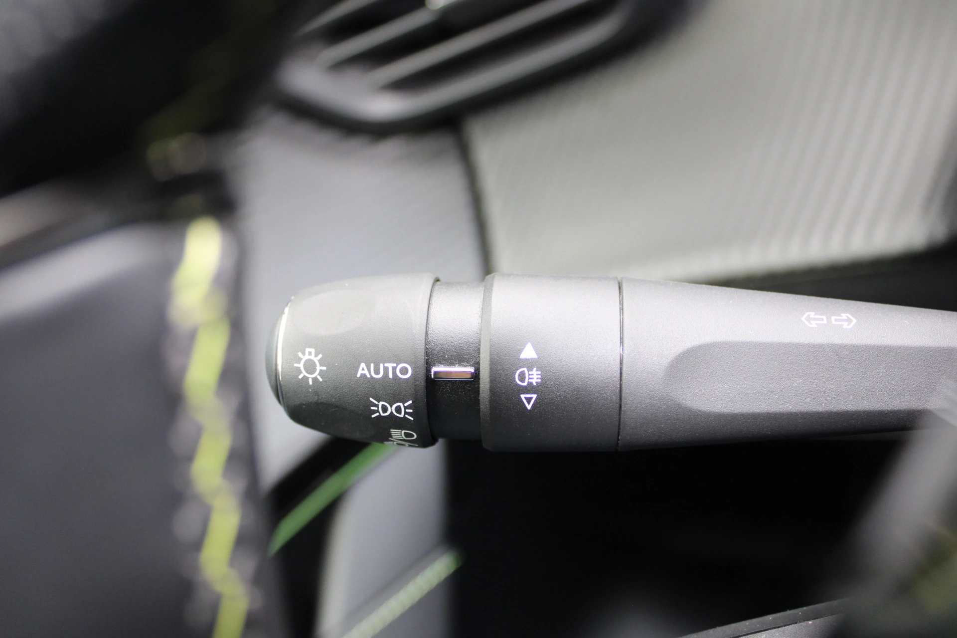 Hoofdafbeelding Peugeot e-208