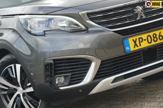 Peugeot 5008 1.2 PureTech Allure AUT | Gris Platinium | Carplay/Stoelverwarming/Cruise/Camera - Keurig!