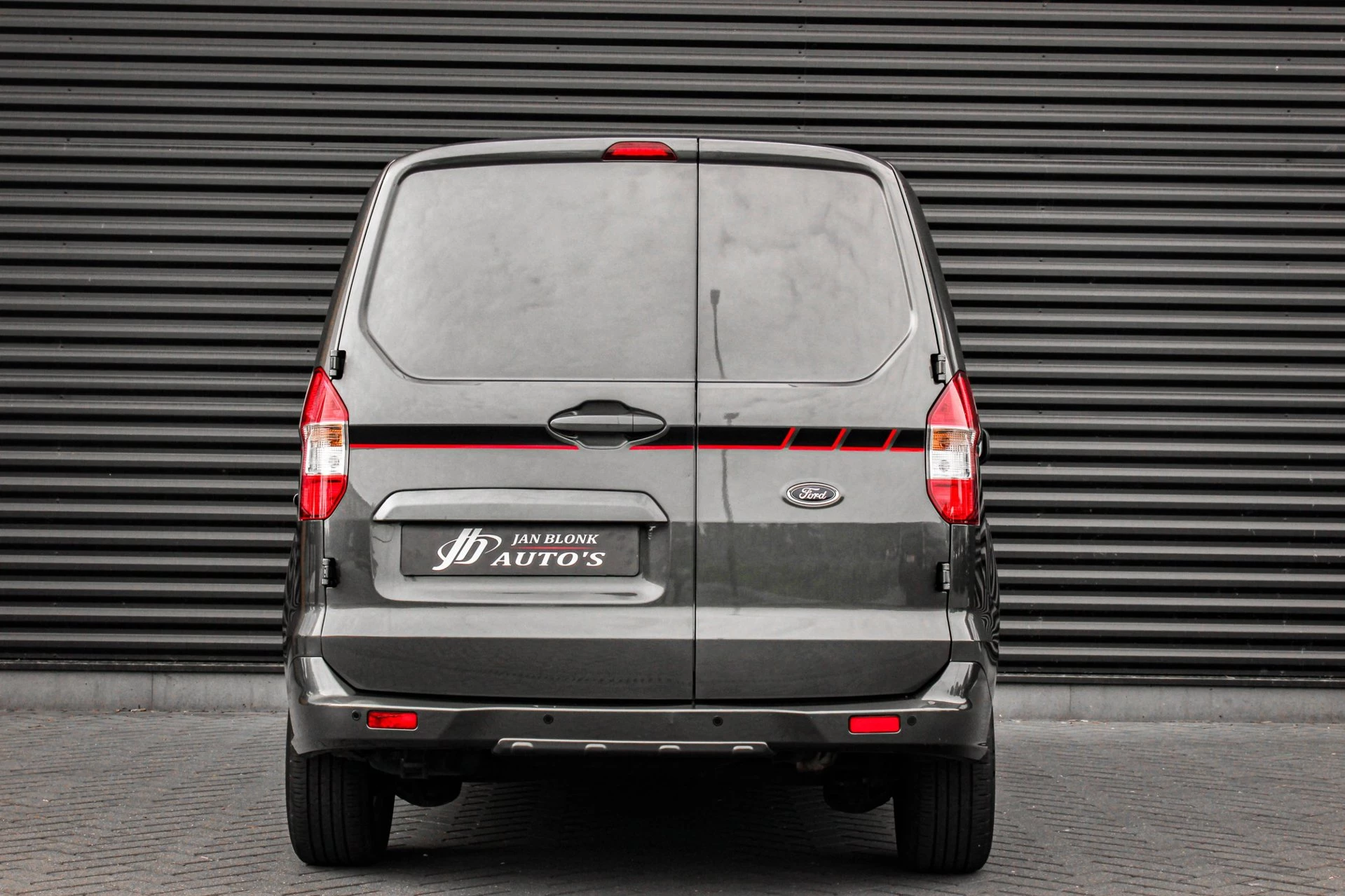 Hoofdafbeelding Ford Transit Courier