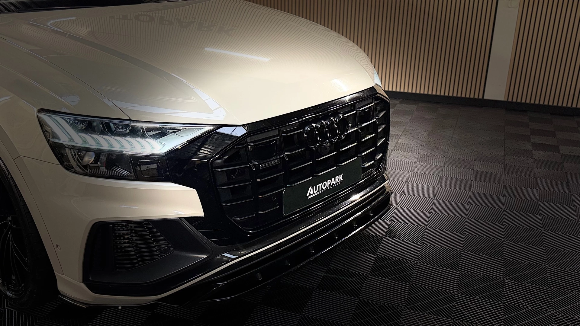 Hoofdafbeelding Audi Q8