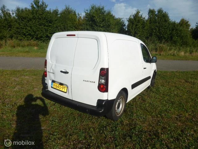 Hoofdafbeelding Peugeot Partner
