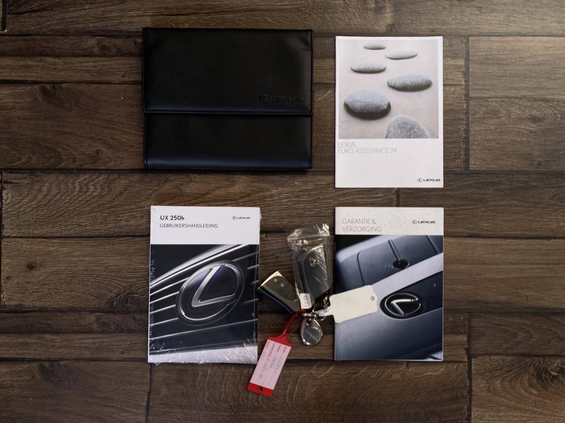 Hoofdafbeelding Lexus UX