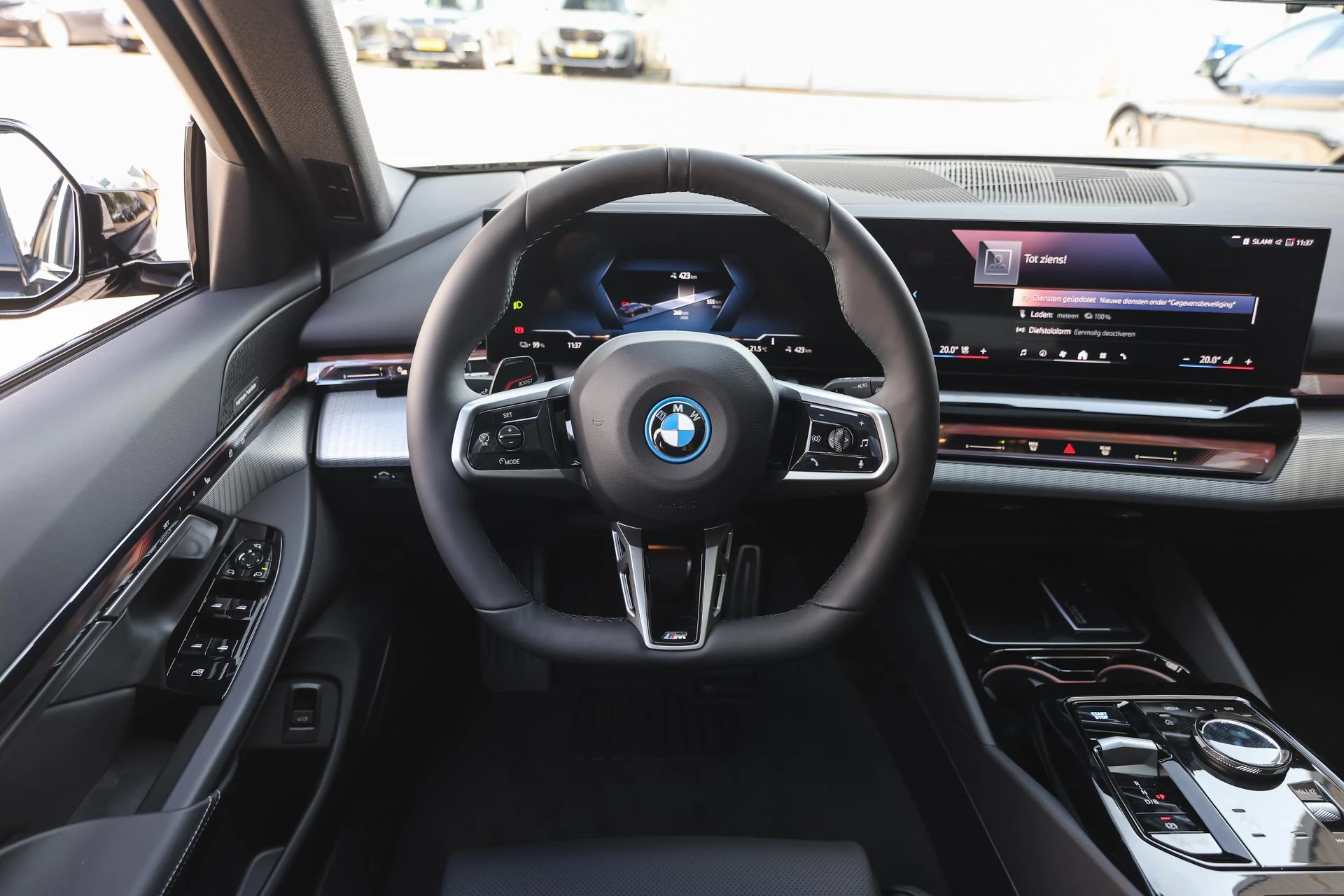 Hoofdafbeelding BMW i5