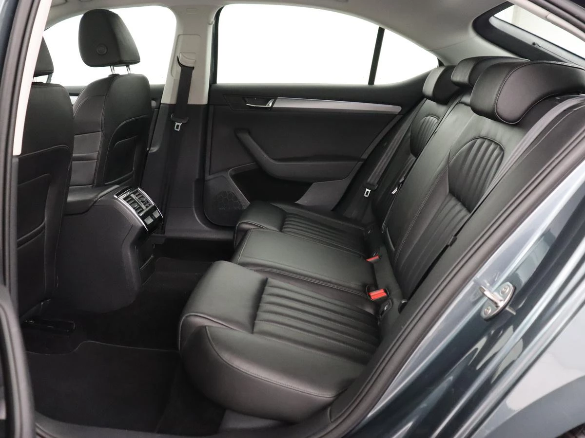 Hoofdafbeelding Škoda Superb